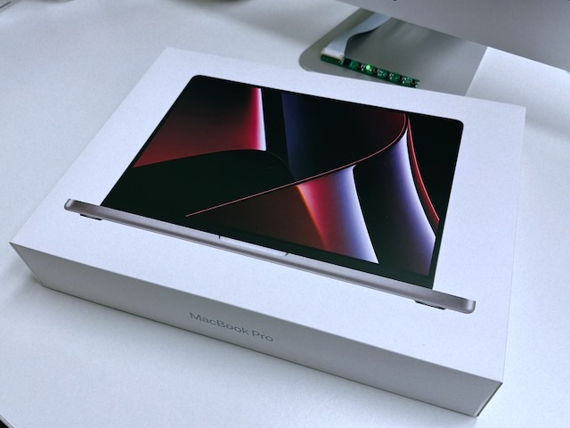 MacBook Pro 14” M2 Max…