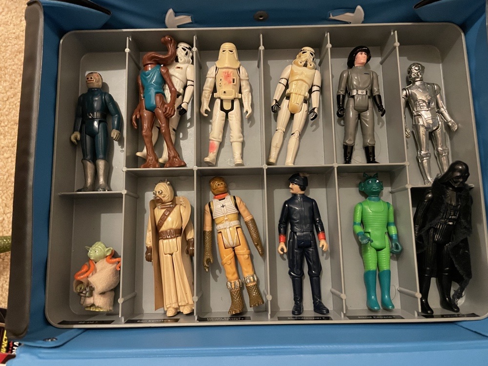 Inside the toy case… lots of old Star Wars stuff
