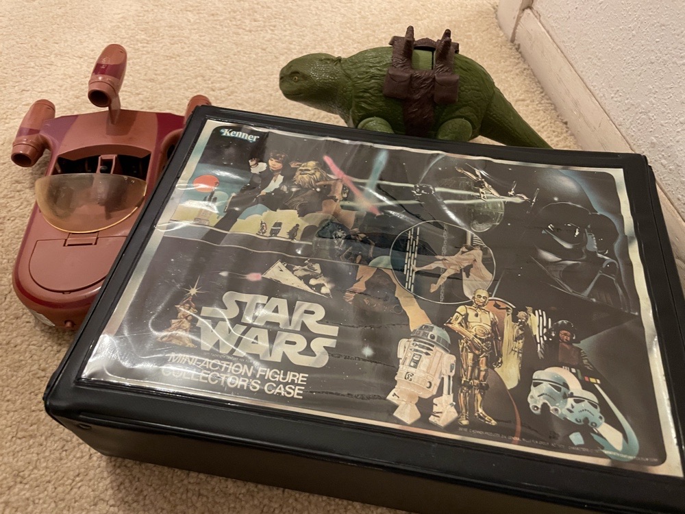 Star Wars Landspeeder, and toy case